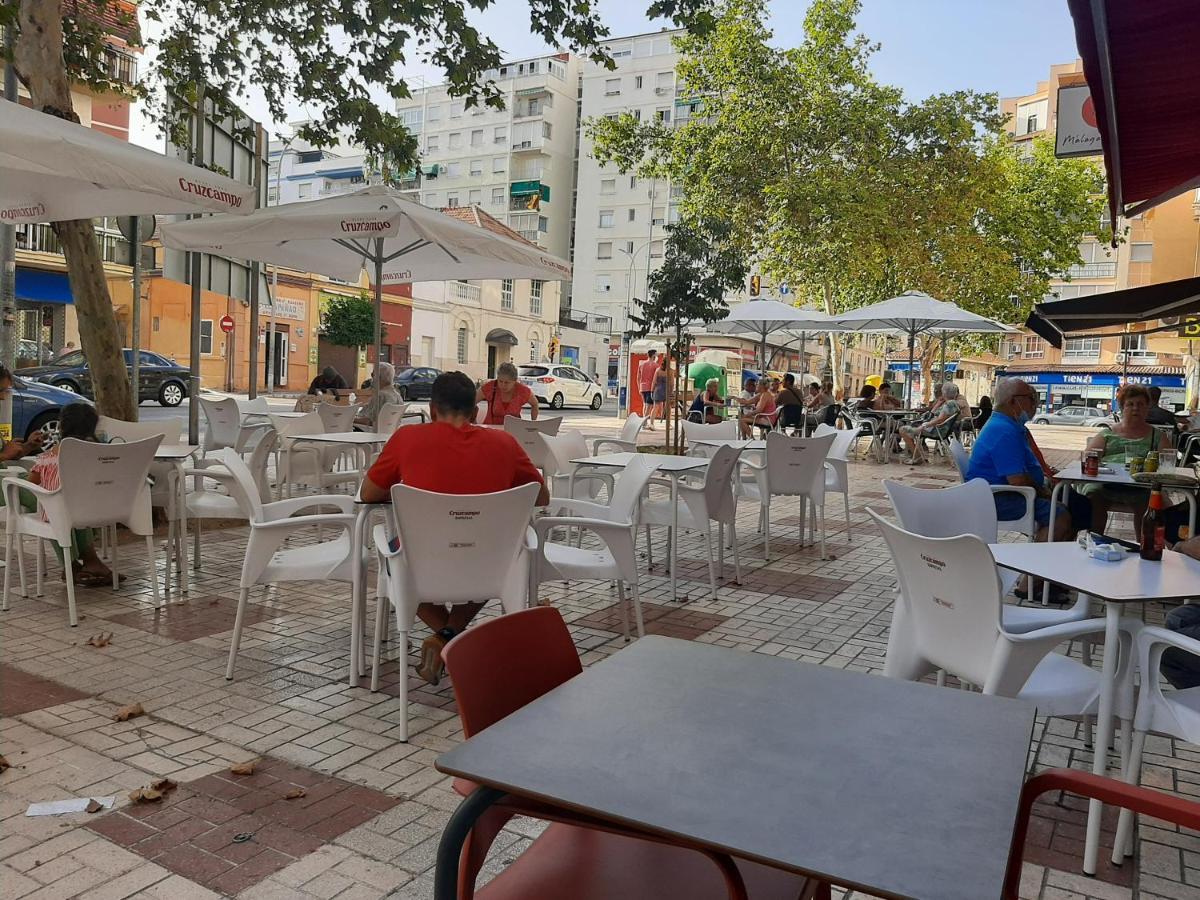 Апартаменти Malaga Velarde Center Екстер'єр фото